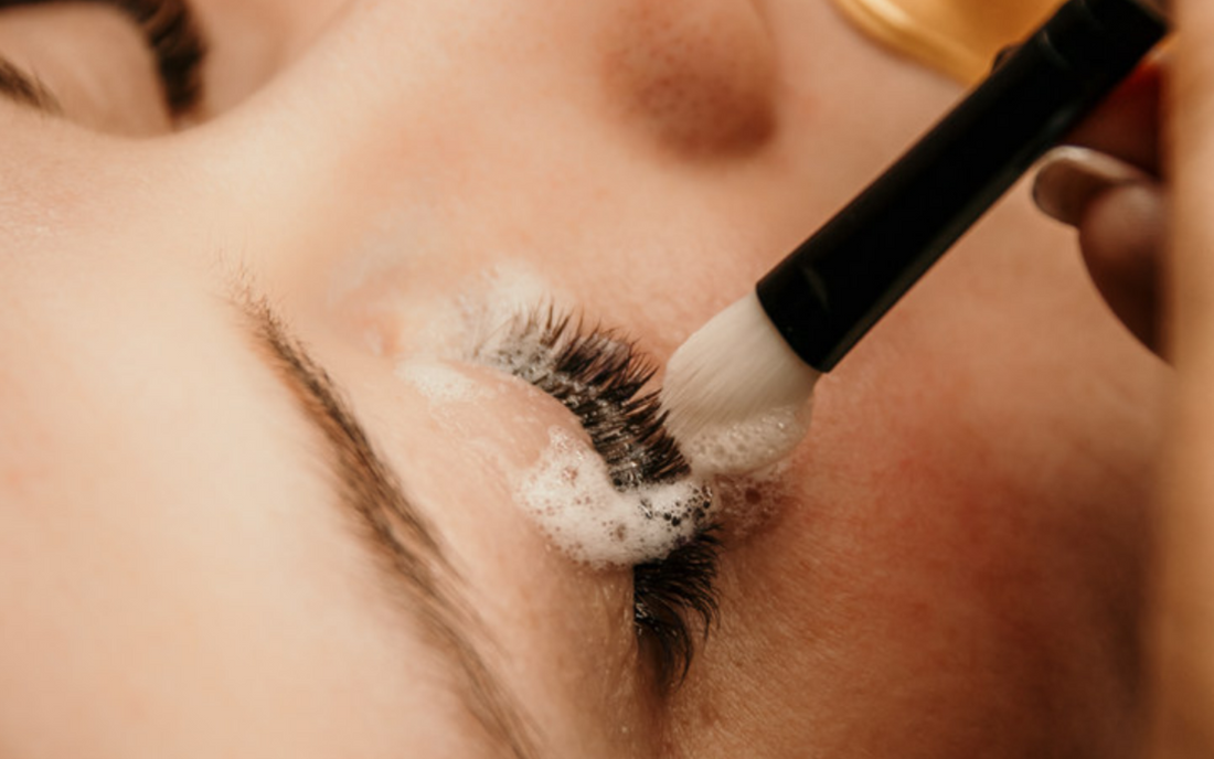 EYELASH EXTENSION FOAM CLEANSER