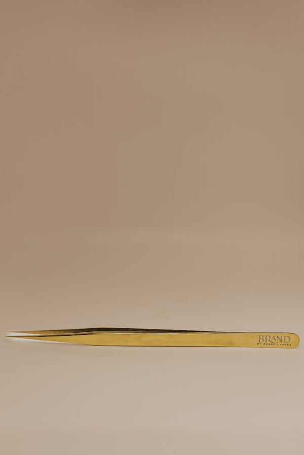 SHIRLEY TWEEZERS