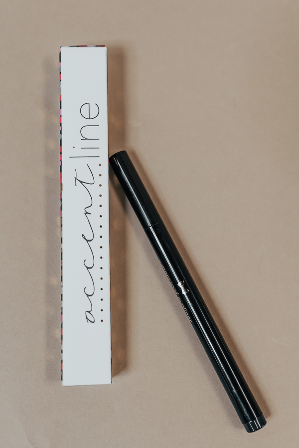 ACCENT LINE -EYELASH EXTENSION SAFE EYELINER
