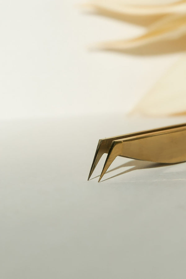 ZSA- ZSA VOLUME TWEEZERS