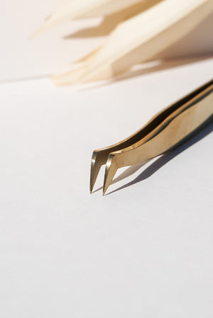 AVA VOLUME TWEEZERS